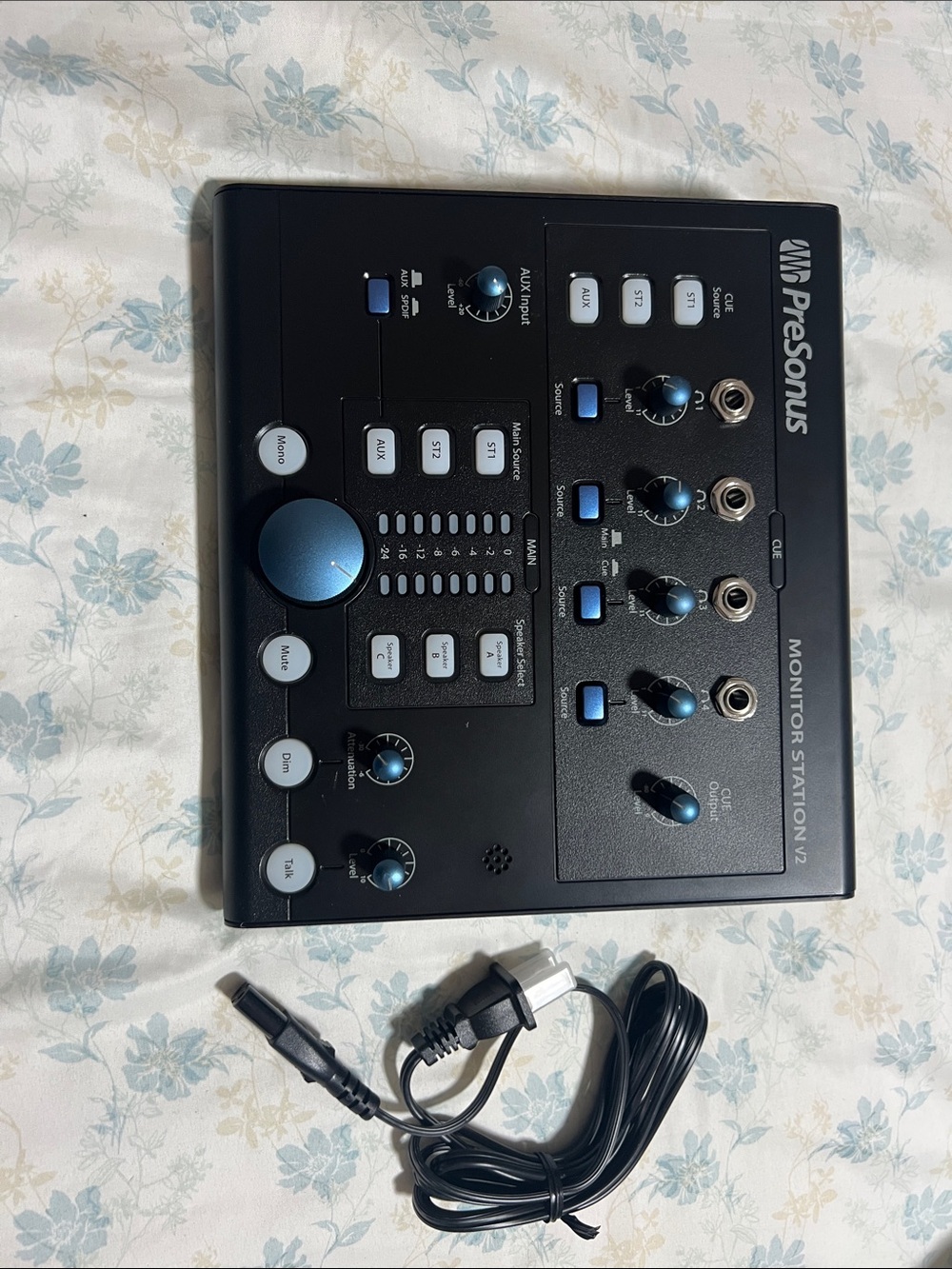 PreSonus Monitor Station V2 Desktop Monitor Controller Like New Condition